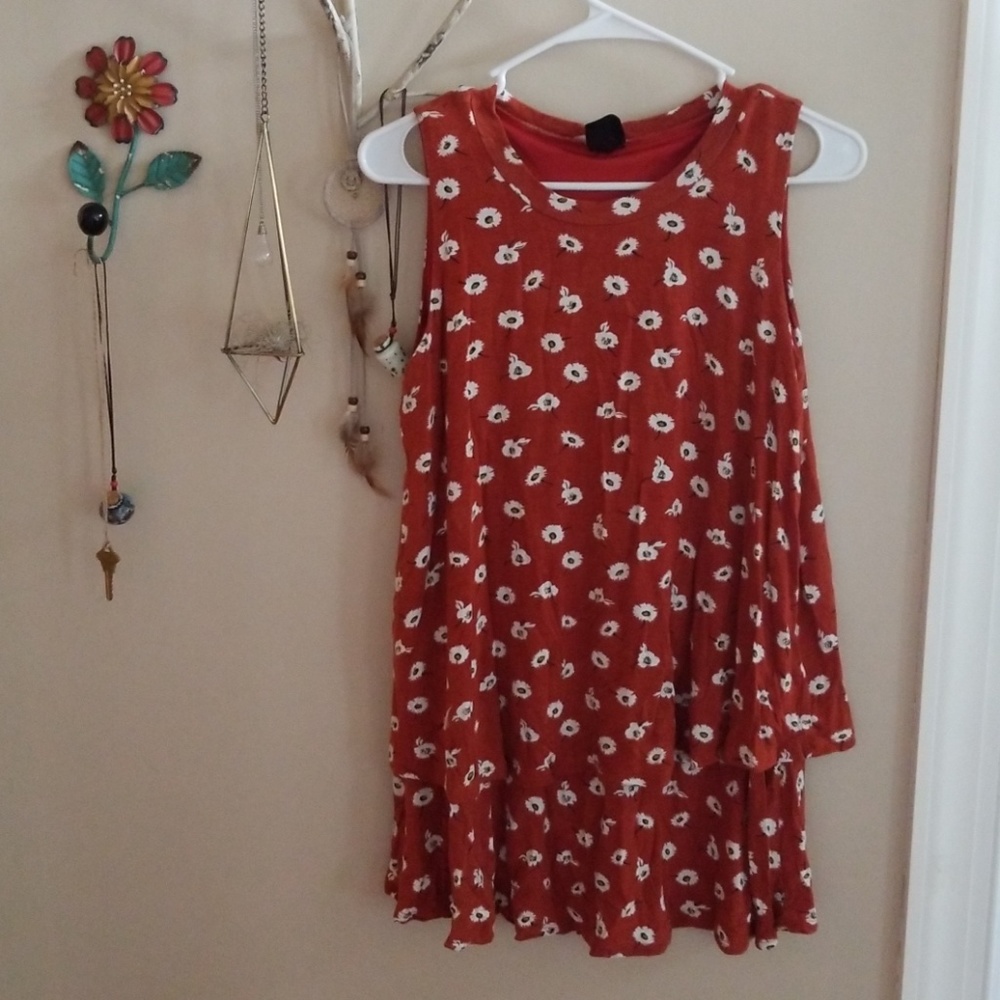 Tiered Tank by A&D Sz Small